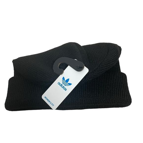 Adidas Original Trefoil Black Beanie Women’s‎ Fit NWT - Picture 3 of 5